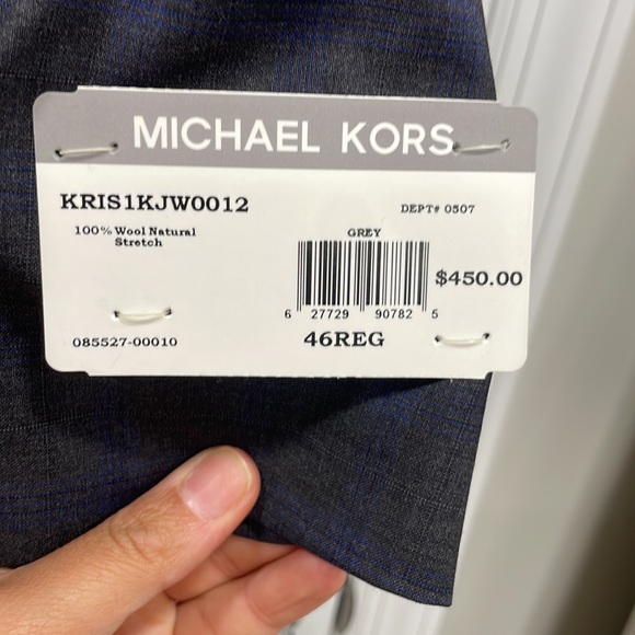 Brand new, MK men’s navy & gray plaid suit, comes with 2 pairs of pants - Picture 4 of 4